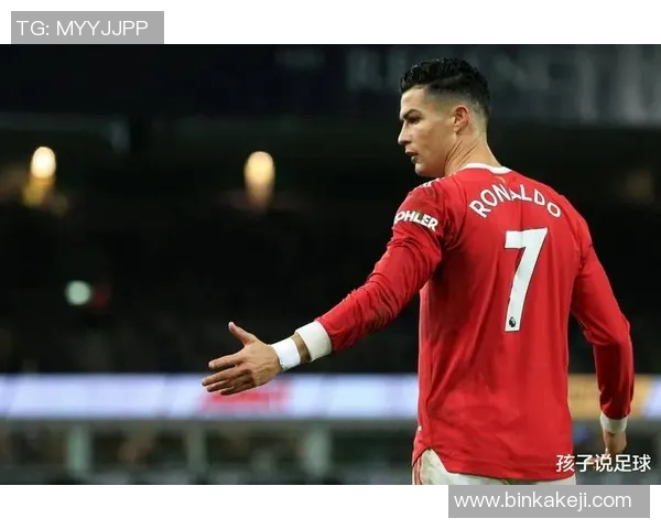 足球明星背后故事揭秘男士的奋斗与荣耀之路